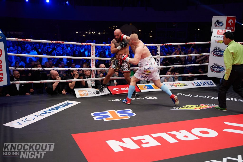 Knockout Boxing Night 27 | Łukasz Różański vs Alen Babić